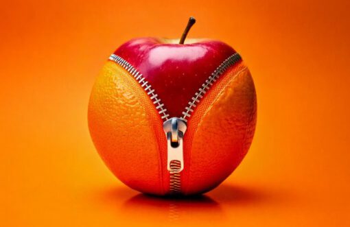 Manzana dentro de una naranja IA