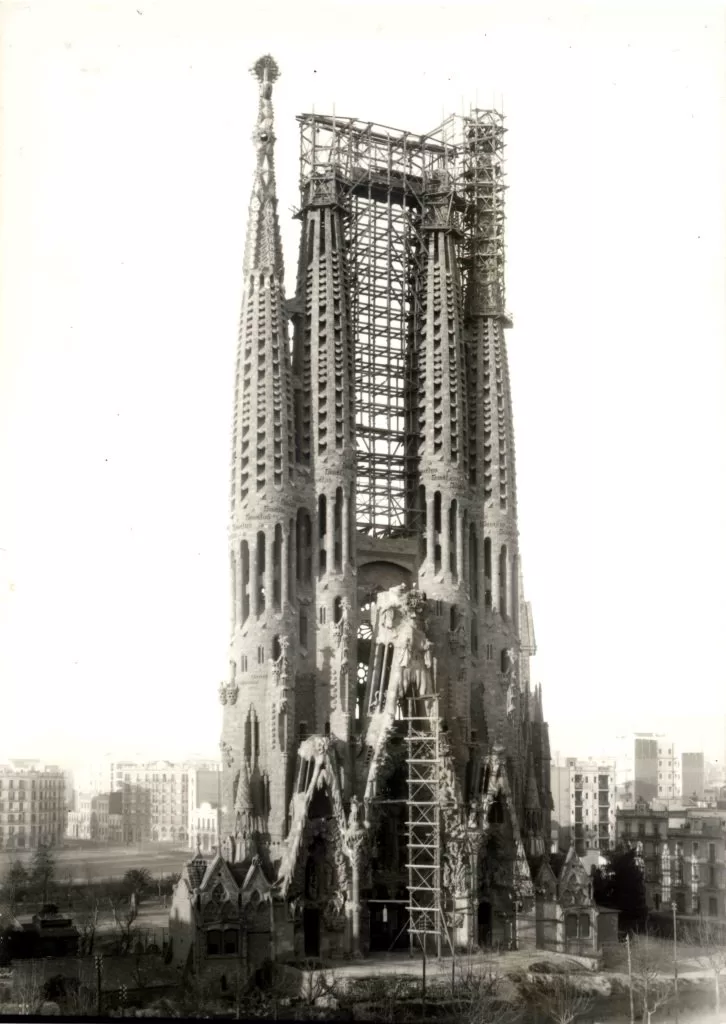 diseño sagrada familia. Gaudí